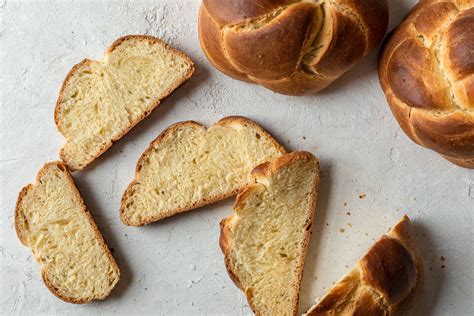 Easter breads have long been a tradition around the world. Italian Easter Bread Sicilian ~ An Italian Easter Bread ...