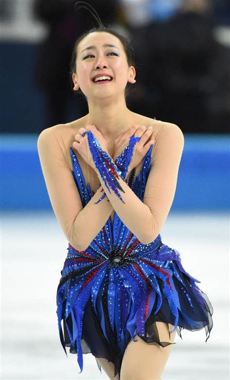 The skating dress as we know it today rose to prominence with the first true superstar of women's figure skating: Joe Fleming on Twitter | Skating dresses, Figure skating ...