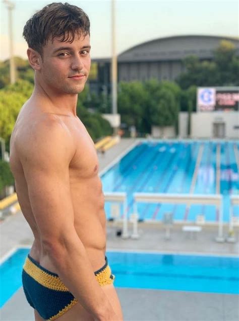 See more ideas about tom daley, toms, tom daily. Tom Daley shares his unlikely new habit introduced by hubby Dustin Lance Black - Xoom