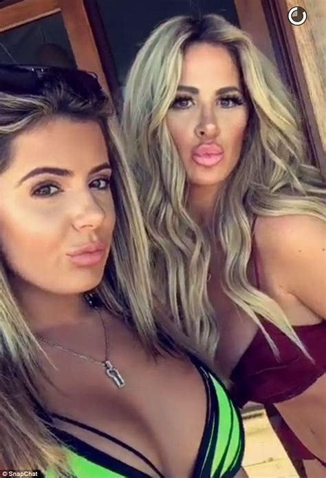 Watch naughty 18 yr olds fingering! Kim Zolciak posts more bikini photos after being taunted ...