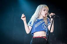 wallpaper hayley williams paramore stomach matty healy cute concerts comments hayleywilliams wallhere teahub io