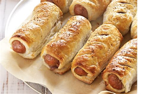 Sausage rolls are a family favourite for many and you can even use vegetarian sausages as an alternative! Lets Prepare Large Homemade Sausage Rolls - Best-ever ...