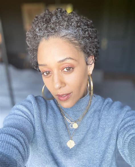 They look great with the grey hair color. ESSENCE on Twitter in 2020 | Beautiful gray hair, Natural ...