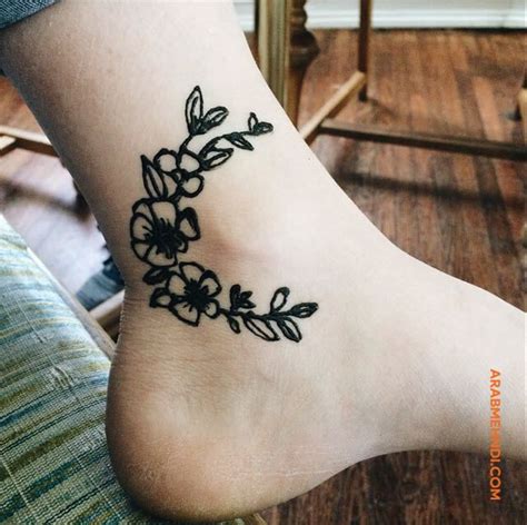 Such tattoos can be placed on the upper ankle, inner ankle or its outer side, depending upon the design of the tattoo and the preference of the bearer. 50 Ankle Mehndi Design (Henna Design) - March 2020 ...