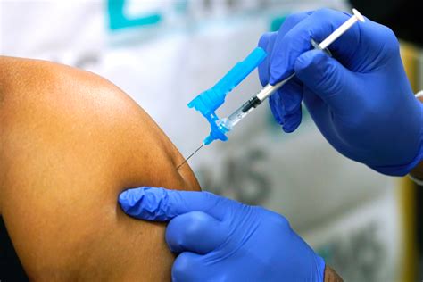 After the surprise discovery of an extra dose in every vial, pfizer executives successfully lobbied the f.d.a. Pfizer vaccine vials 'actually hold MORE doses than ...