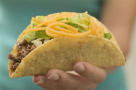 It also contains close to 900. Taco Bell Nutrition Facts, Menu Choices and Calories