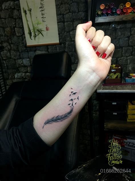 Bạn có thể xem thêm : Hình xăm lông vũ đẹp,Feather tattoo,bird tattoo, hình xăm ...