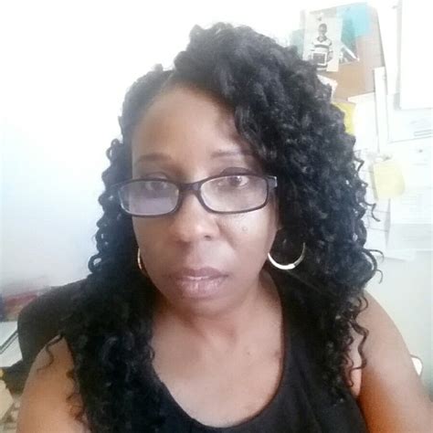 Having short hair creates the appearance of thicker hair and there are many types of hairstyles to choose from. Freetress beach curl 12 inch crochet braids | Beach curls ...