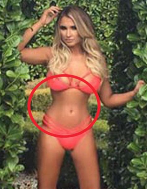 Billie faiers reveals the gender of her second child. Did TOWIE's Billie Faiers Photoshop her bikini body ...