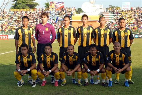 Berikut admin akan cuba kongsikan live streaming bola sepak malaysia vs myanmar bagi piala aff suzuki 2018. Kunakians: Piala AFF Suzuki: Percaturan K Rajagopal vs ...