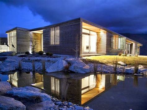 Find photos of beautiful house. Incredible home immersed in the New Zealand mountains ...