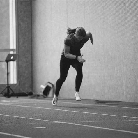 May 26, 2021 · hoewel iemand als dafne schippers er een ontzettend gezonde levensstijl op nahoudt, is het reinigen van haar keuken door de vluchtige stoffen bijna net zo ongezond als een sigaret opsteken. Pin on Dafne Schippers