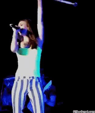 Browse latest funny, amazing,cool, lol, cute,reaction gifs and animated pictures! This is exactly why I would pay to see her perform : victoriajustice