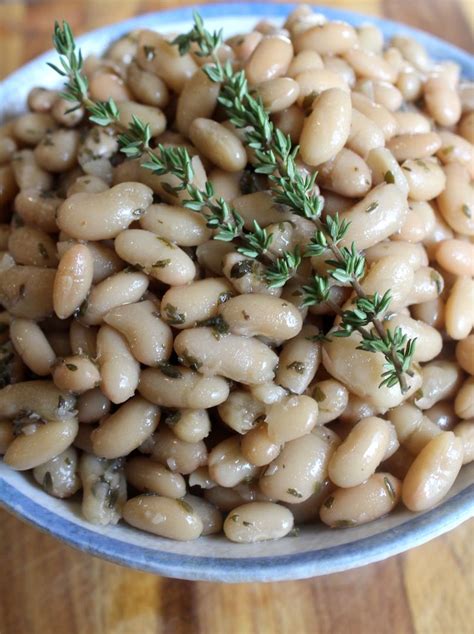 Great northern beans (this is what we used, and they were great!) the flavor will change slightly from bean to bean, but it will still be every bit as delicious! Instant Pot Great Northern Beans | Recipe | Northern beans ...