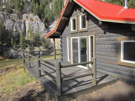 Check spelling or type a new query. The Montana Cabin Builder: One Cabin, Two Looks