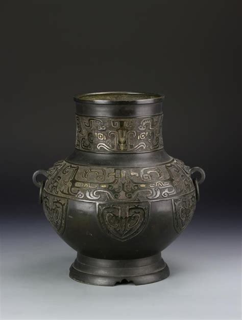 51BidLive-[Chinese Bronze Vase] | Bronze vase, Bronze, Vase