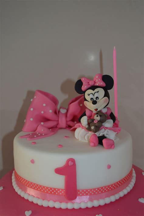 Leonita cake designerle mie torte decorate. Torta Minnie primo compleanno