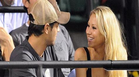 This account is not ruled by anna, nor anyone from her team. Enrique Iglesias y Anna Kournikova presumen a sus gemelos ...