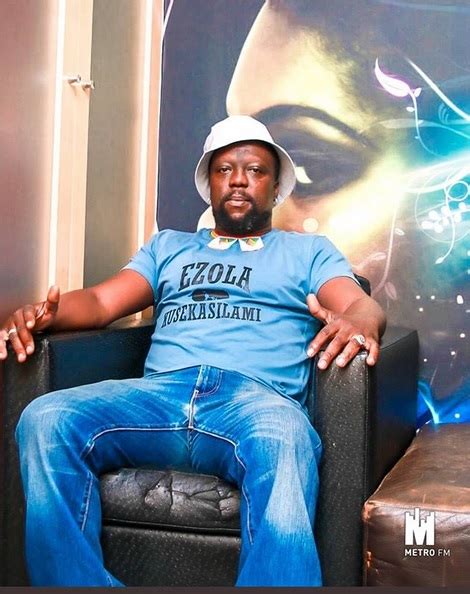 The young bonginkosi had a rough upbringing living with his single mother in a crime ridden and violent about zola 7. Zola 7 Lyrics, Biography and Albums | AfrikaLyrics