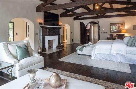 Check spelling or type a new query. Master Bedroom #Spanishstylehomes | Spanish style bedroom ...