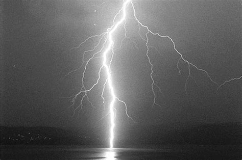 Lyn og torden i Tromsø | Nordlys