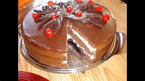 Tarta pavlova #recetas #reposteria #cocina #comidas #tutorial #dulces una tarta con un contraste delicioso, por una parte el crujiente exterior del merengue. Receta Tarta Selva Negra - Recetas de cocina, paso a paso ...