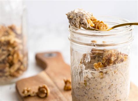 Add 2 tbsp peanut butter to the recipe. Low Calorie Overnight Oats Under 300 Calories : 6 Easy ...