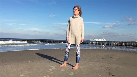 ≣ yoga योग ≣ chanting मन्त्र ≣ silence मौनम्. YOGA in rostock #outdoor #strand von warnemünde mit angela ...