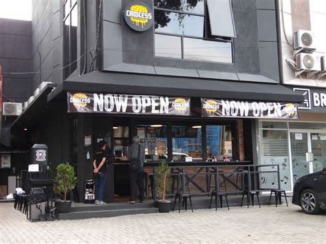 ดูรีวิวที่เป็นกลางlawless burgerbar capsule bintaro ที่ได้รับการจัดอันดับเป็นอันดับที่ 3 บน tripadvisor และได้รับการจัดอันดับเป็นอันดับที่ 105 จาก 156. Lawless Burgerbar Buka Outlet Anyar di Bintaro Jaya ...