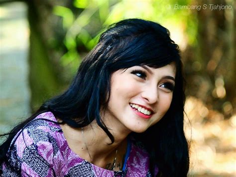 Yoza (ocha) sahara model popular world juli 2013. Foto Model Cantik Ocha Sahara
