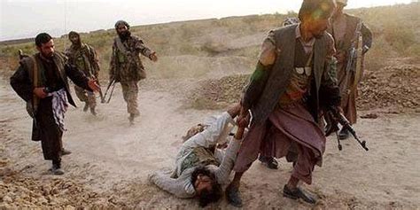 Jun 09, 2021 · diez empleados de la organización de desminado halo trust murieron el martes en la provincia de baghlan (norte), informó el miércoles el ministerio del interior, que acusó a los talibanes de estar detrás de los asesinatos. Los talibanes lapidan a una joven pareja acusada de ...