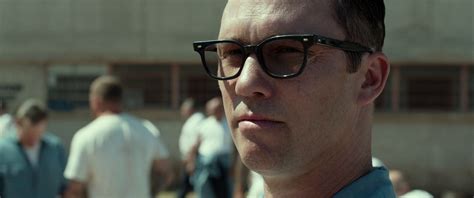 Shot Caller - Bottles (Jeffrey Donovan)