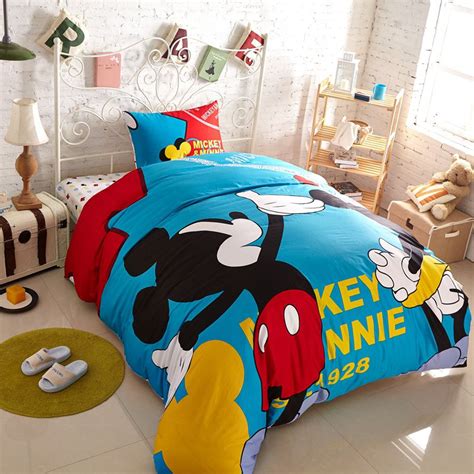 These items are breathable and do not cause any irritations or disturbances while resting. Buy Mickey and Minnie Mouse Twin Queen Adults Cartoon ...