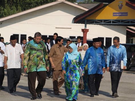 Fungsi dan tanggungjawab pibg amat besar serta mencabar, ke arah meningkatkan akses, ekuiti, kecekapan, keberkesanan dan kualiti pendidikan negara yang lebih. Ucapan Guru Besar Mesyuarat Agung Pibg 2019 - Bekerja Club