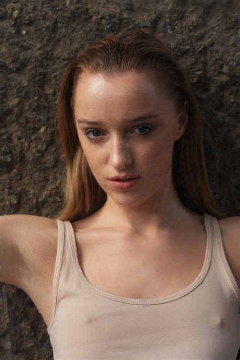 Check out pay or wait's interview with #phoebedynevor and #regéjeanpage about their new #netflix series #bridgerton. Phoebe Dynevor