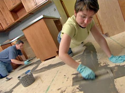 Installing subflooring requires a good amount of expertise. Install Subfloor In Bathroom / Tips For Laying Tile On Plywood Subfloor / Before finish flooring ...