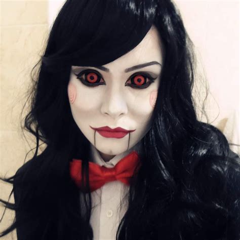 Con estos disfraces de saw, los fans de la saga de terror y torturas más famosa del cine, quedarán encantados y podrán pasar a ser parte del macabro juego creado por jigsaw. Cake day cosplay dump | Hot halloween costumes, Halloween ...