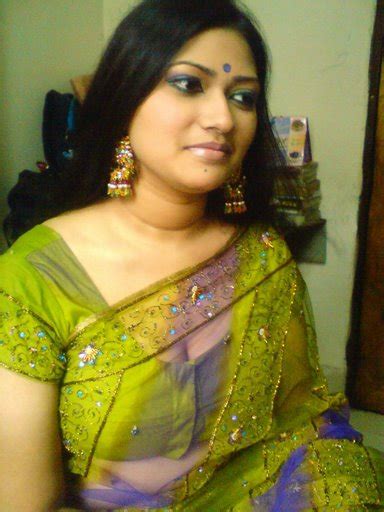 Check out the best looking college girls on the internet. Desi Indian Girls: Desi Indian Bhabhi in tight salwar kameez and showing cleavage