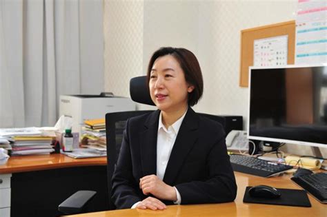 '옥상옥' 우려와 함께 기모란 국립암센터 교수 임명을 놓고 비판이 나오고 있다. 기모란 교수 "3ㆍ3지침만 잘 지켜도 코로나19 차단한다"