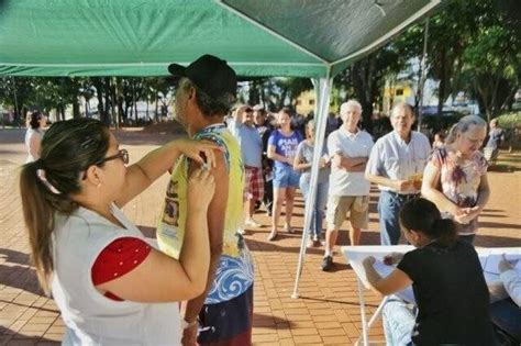 Muitas faltas da defesa, ataque não segura nenhuma blitz, todo mundo perdido em campo. Com 4 mortes, doses de vacina contra a gripe acabam em ...