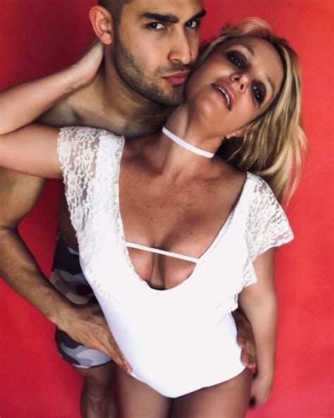 More than 4000 photos and all of them in uhq/hq! Britney Spears Wishes a Happy Birthday to Her Bae With ...