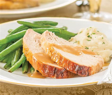 Place turkey, breast side up, on rack in shallow roasting pan, drizzle with basting oil. Wegman\'S 6 Person Turkey Dinner Cooking Instructions ...