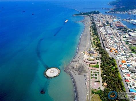 Gāoxióng) ) is, with over 2.7 million inhabitants, the third most populated city in taiwan after new taipei and taichung and is located in the south of the island. 快訊／旗津疑似傳出溺水事件 1名失蹤遊客下落不明 | ETtoday社會新聞 | ETtoday 新聞雲