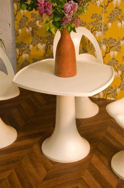5 out of 5 stars. vintage, garden furniture, 70s, 1970, outdoor, furniture, table, chairs, plastic, white,