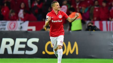 Flamengo played against internacional in 2 matches this season. Assista Flamengo x Internacional ao vivo