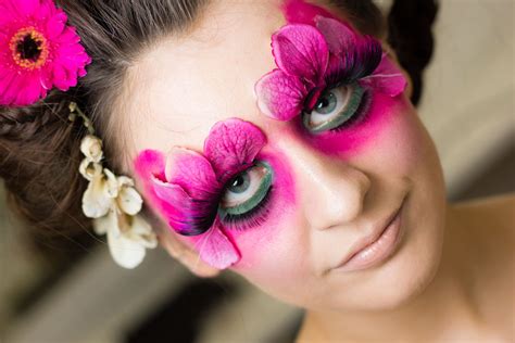 Traveling all central florida i offer professional and unparalleled service and inspiration to all my clients. #Spring/Summer #Fashion #Eyelashes #Creative Makeup Design ...