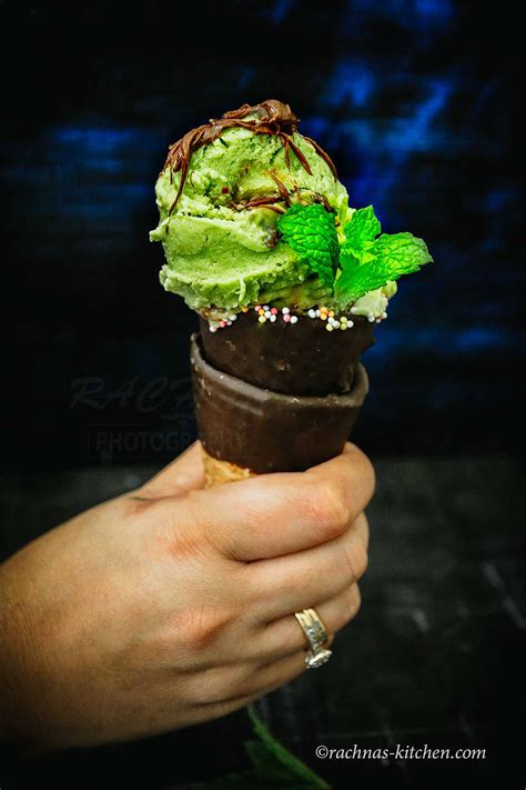 Be passionate about ice cream! Avocado Ice Cream Recipe with Nutella swirl