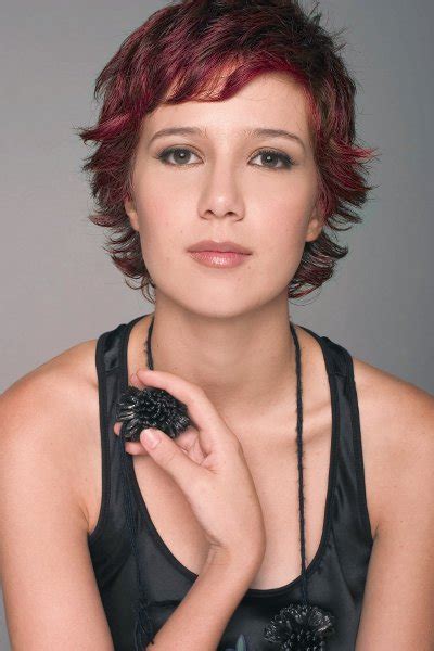 She rose to prominence in 2004 playing the role of natasha in the rede globo teen series malhação. Carreira Musical de Marjorie Estiano | Música - Cultura Mix