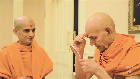 Bhagwan swaminarayan, aksharbrahman gunatitanand swami and shri gopalanand swami. Guruhari Darshan 15-18 Apr 2019, Gandhinagar, India - YouTube