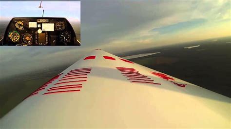 Dass segelflugzeuge für den motorlosen flug gebaut sind, bedeutet nicht unbedingt, dass sie keinen motor besitzen. Strömungsabriss am Segelflugzeug Puchacz - YouTube